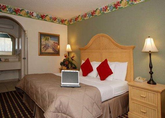 Clarion Otel Fort Myers Oda fotoğraf