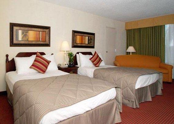 Clarion Otel Fort Myers Oda fotoğraf